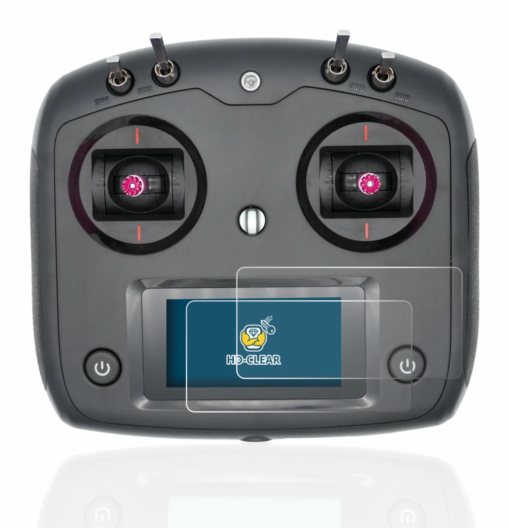 Immagine del dispositivo FlySky FS-i6S con un'ampia varietà di protezioni per lo schermo.