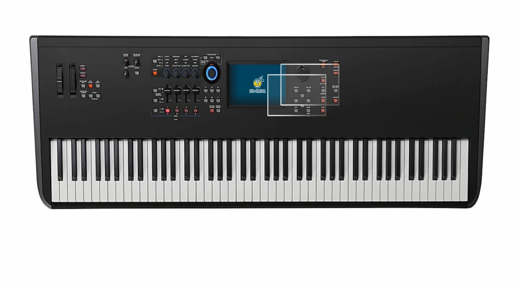 Immagine del dispositivo Yamaha MODX8+ con un'ampia varietà di protezioni per lo schermo.