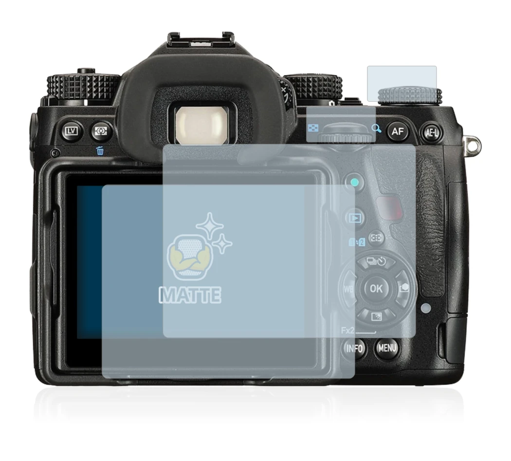 Immagine del dispositivo Pentax K-1 Mark II con un'ampia varietà di protezioni per lo schermo.