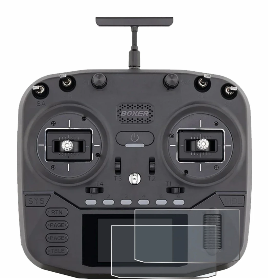 Immagine del dispositivo Radiomaster Boxer con un'ampia varietà di protezioni per lo schermo.