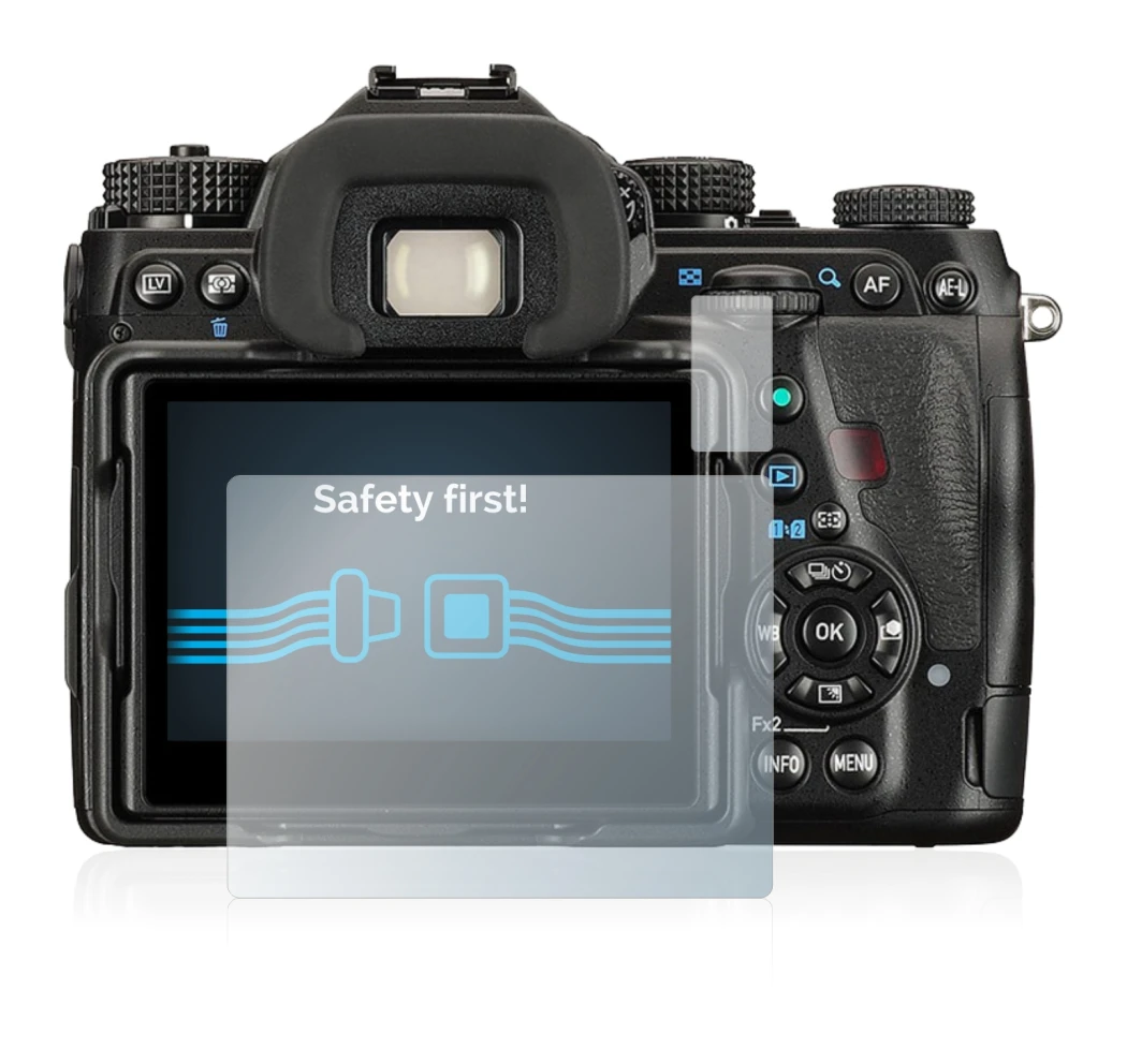 Immagine del dispositivo Pentax K-1 con un'ampia varietà di protezioni per lo schermo.