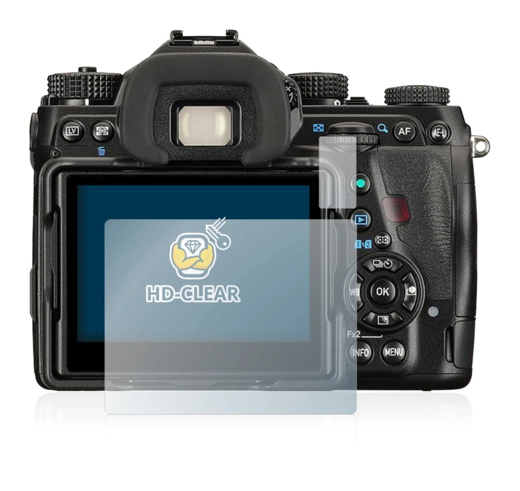Immagine del dispositivo Pentax K-1 con un'ampia varietà di protezioni per lo schermo.