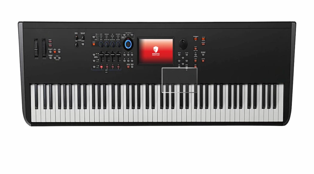 Immagine del dispositivo Yamaha MODX8+ con un'ampia varietà di protezioni per lo schermo.