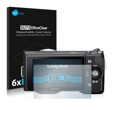 Parte frontale di una confezione del prodotto con il logo del marchio Savvies. Accanto è raffigurato il dispositivo Sony Alpha