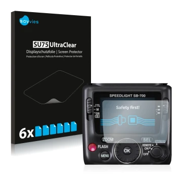 Parte frontale di una confezione del prodotto con il logo del marchio Savvies. Accanto è raffigurato il dispositivo Nikon SB-7