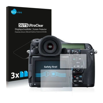 Parte frontale di una confezione del prodotto con il logo del marchio Savvies. Accanto è raffigurato il dispositivo Pentax 645