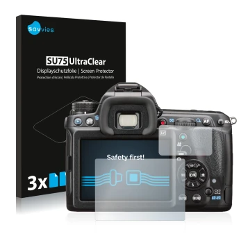 Parte frontale di una confezione del prodotto con il logo del marchio Savvies. Accanto è raffigurato il dispositivo Pentax K-3