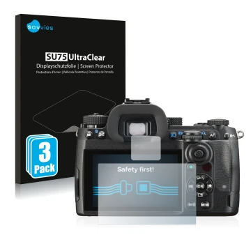 Parte frontale di una confezione del prodotto con il logo del marchio Savvies. Accanto è raffigurato il dispositivo Pentax K-3