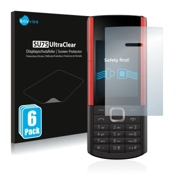 Parte frontale di una confezione del prodotto con il logo del marchio Savvies. Accanto è raffigurato il dispositivo Nokia 5710