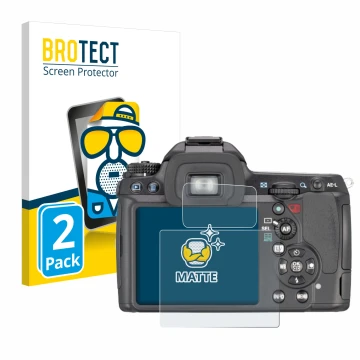 Parte frontale di una confezione del prodotto con il logo del marchio BROTECT. Accanto è raffigurato il dispositivo Pentax K7,