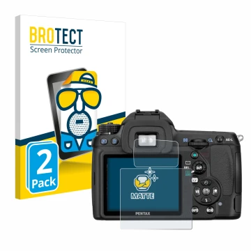 Parte frontale di una confezione del prodotto con il logo del marchio BROTECT. Accanto è raffigurato il dispositivo Pentax K5,