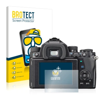 Parte frontale di una confezione del prodotto con il logo del marchio BROTECT. Accanto è raffigurato il dispositivo Pentax KP 