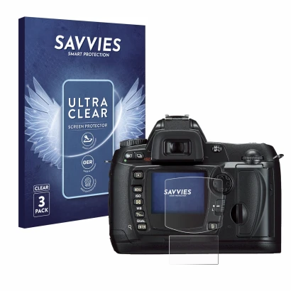 Parte frontale di una confezione del prodotto con il logo del marchio Savvies. Accanto è raffigurato il dispositivo Nikon D70 