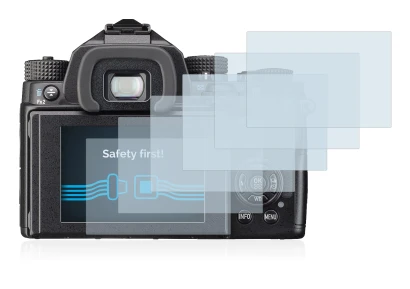 Immagine del dispositivo Pentax KP con un'ampia varietà di protezioni per lo schermo.