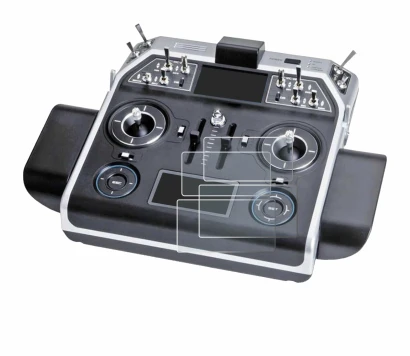 Immagine del dispositivo Graupner MC-28 con un'ampia varietà di protezioni per lo schermo.