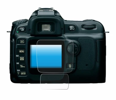 Immagine del dispositivo Nikon D50 con un'ampia varietà di protezioni per lo schermo.