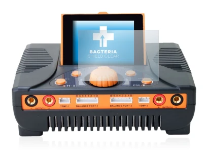 Immagine del dispositivo Junsi iCharger 406 Duo con un'ampia varietà di protezioni per lo schermo.