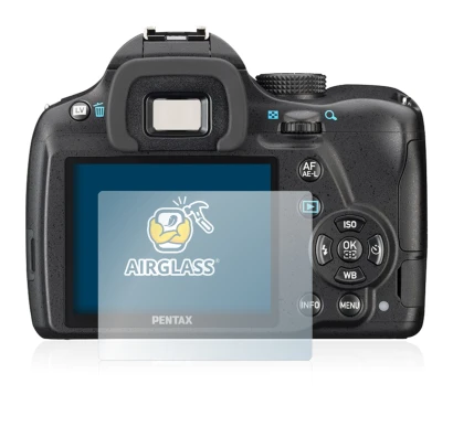 Immagine del dispositivo Pentax K-50 con un'ampia varietà di protezioni per lo schermo.