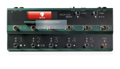 Immagine del dispositivo Kemper Profiler Remote con un'ampia varietà di protezioni per lo schermo.