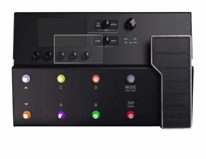 Immagine del dispositivo Line 6 POD GO con un'ampia varietà di protezioni per lo schermo.