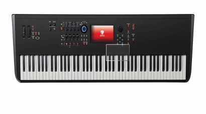 Immagine del dispositivo Yamaha MODX8+ con un'ampia varietà di protezioni per lo schermo.