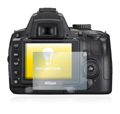 Immagine del dispositivo Nikon D5000 con un'ampia varietà di protezioni per lo schermo.