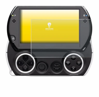 Immagine del dispositivo Sony PSP Go con un'ampia varietà di protezioni per lo schermo.