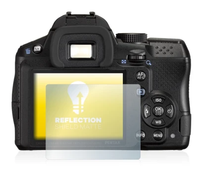 Immagine del dispositivo Pentax K-30 con un'ampia varietà di protezioni per lo schermo.
