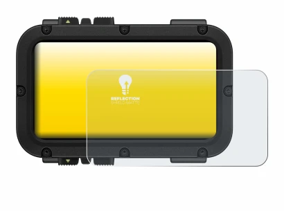 Immagine del dispositivo Suunto Nautic con un'ampia varietà di protezioni per lo schermo.