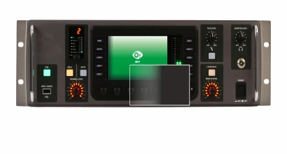 Immagine del dispositivo Behringer X32 Rack con un'ampia varietà di protezioni per lo schermo.