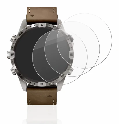 Immagine del dispositivo Garmin Marq Adventurer (Gen 2) con un'ampia varietà di protezioni per lo schermo.