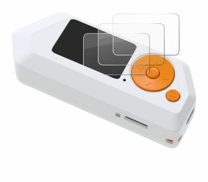 Immagine del dispositivo Flipper Zero FZ.1 con un'ampia varietà di protezioni per lo schermo.