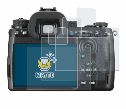 Immagine del dispositivo Pentax K-3 Mark III con un'ampia varietà di protezioni per lo schermo.