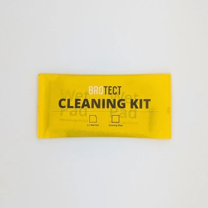 Immagine del kit di pulizia confezionato