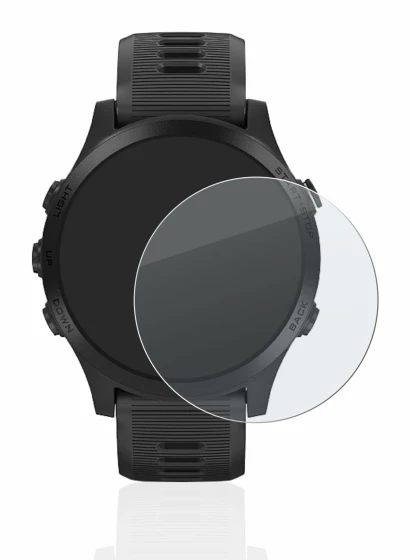 Immagine del dispositivo Garmin Forerunner 945 con un'ampia varietà di protezioni per lo schermo.