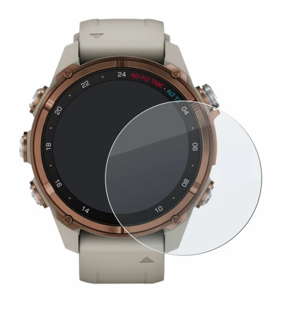 Immagine del dispositivo Garmin Descent Mk3 (43 mm) con un'ampia varietà di protezioni per lo schermo.