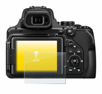 Immagine del dispositivo Nikon Coolpix P1100 con un'ampia varietà di protezioni per lo schermo.