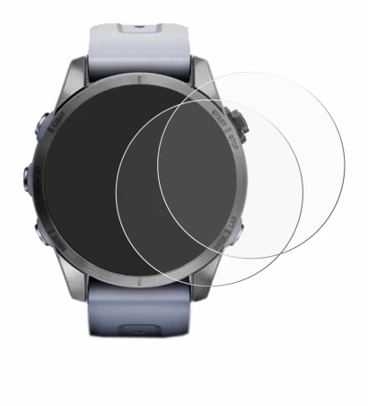 Immagine del dispositivo Garmin Fenix 7S v con un'ampia varietà di protezioni per lo schermo.