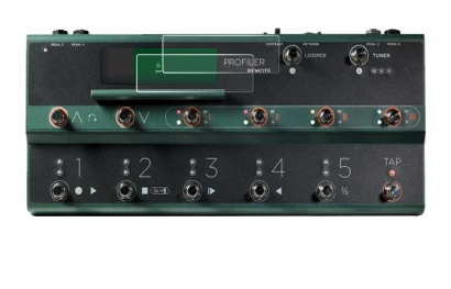Immagine del dispositivo Kemper Profiler Remote con un'ampia varietà di protezioni per lo schermo.