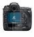 Immagine del dispositivo Nikon D4 con un'ampia varietà di protezioni per lo schermo.
