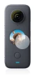 Immagine del dispositivo Insta360 One X2 con un'ampia varietà di protezioni per lo schermo.