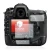 Immagine del dispositivo Nikon D5 con un'ampia varietà di protezioni per lo schermo.