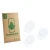 Parte frontale di una confezione del prodotto con il logo del marchio ScreenLeaf. Accanto si trova la protezione per lo scherm